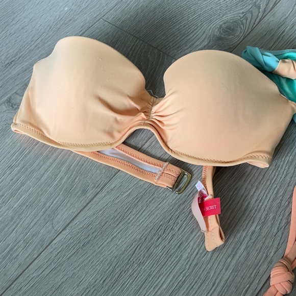 Victoria secret bikini - Picture 2 of 5